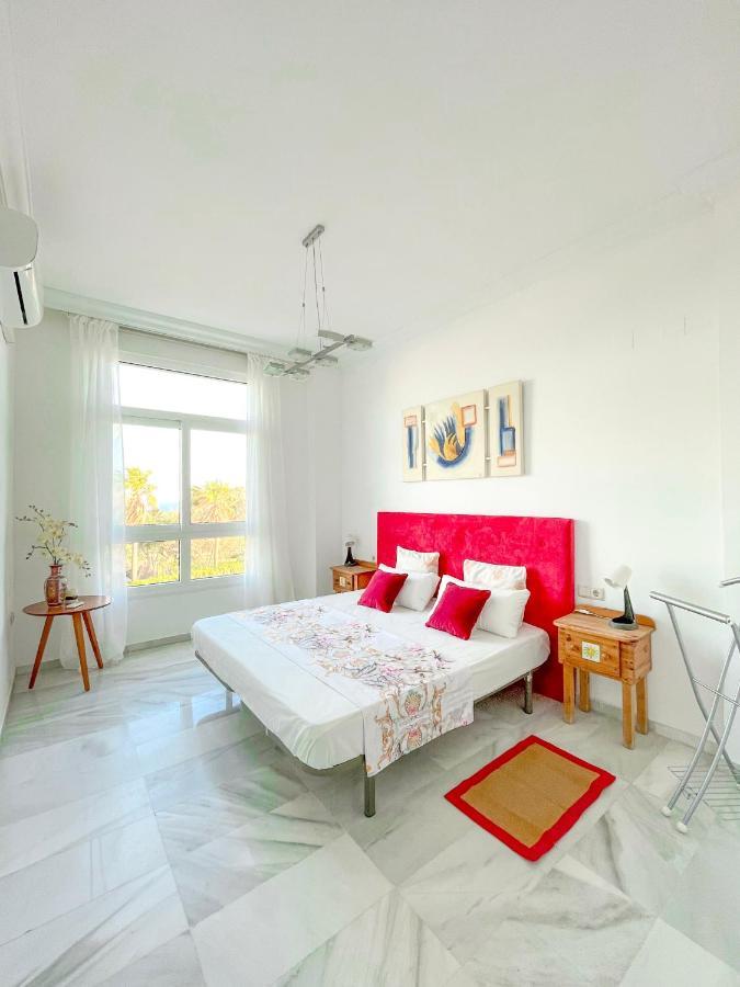 Modern Three-Level Apartment Near The Sea 贝纳尔马德纳 外观 照片