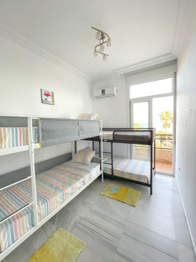 Modern Three-Level Apartment Near The Sea 贝纳尔马德纳 外观 照片